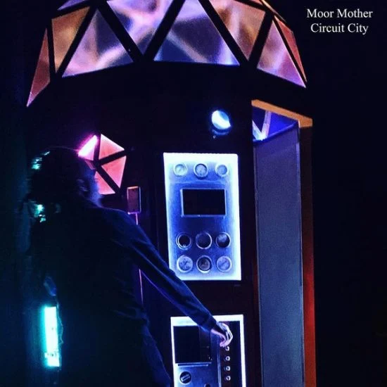 circuit city_moor mother