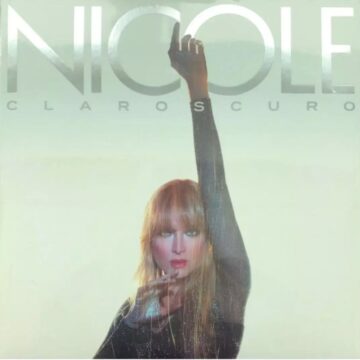 Nicole - Claroscuro
