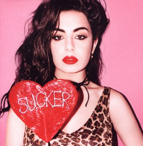 Charli XCX – Sucker
