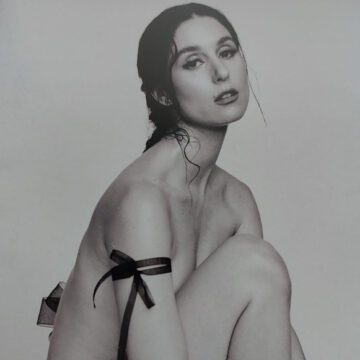 Francisca Valenzuela - ADENTRO